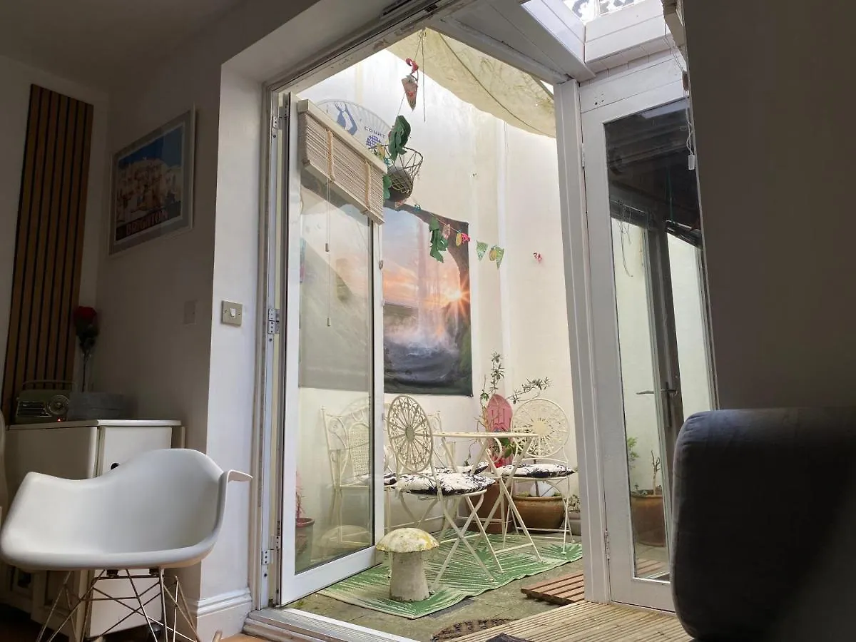 Little Brighton Beach Apartments - Also Separate Spa Cabin And Watersports United Kingdom