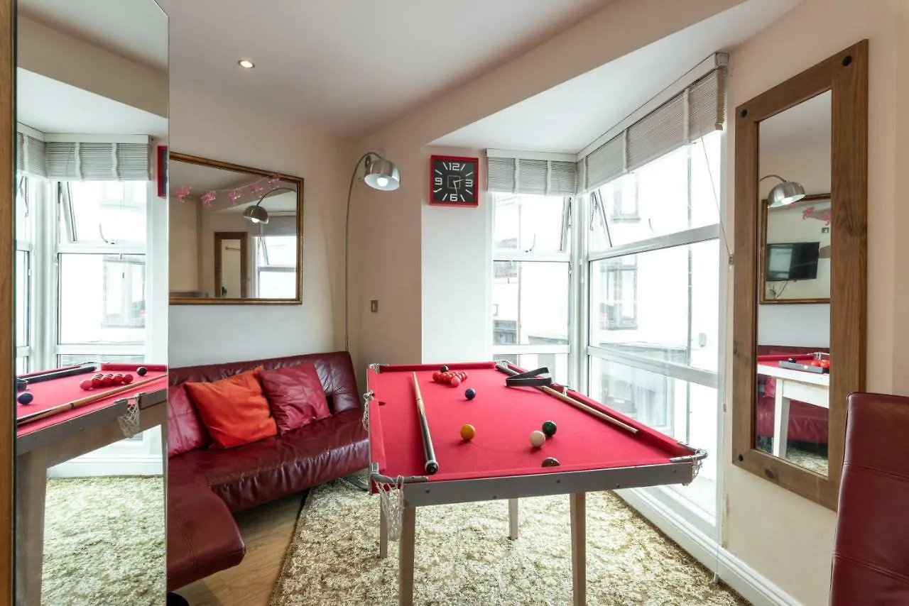 Little Brighton Beach Apartments - Also Separate Spa Cabin And Watersports