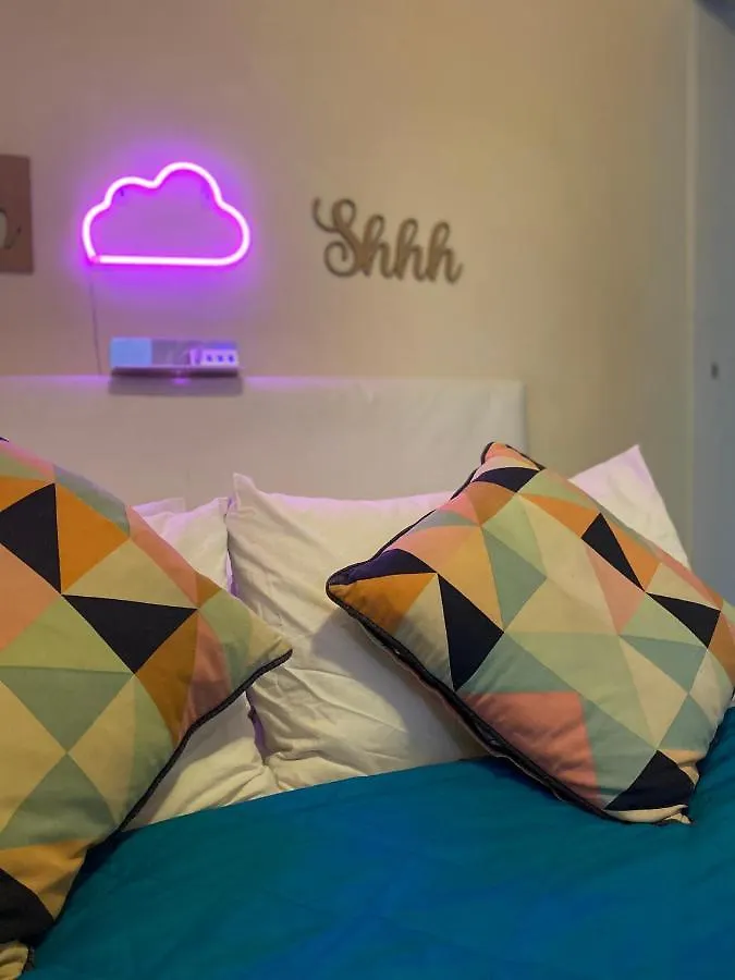 Little Brighton Beach Apartments - Also Separate Spa Cabin And Watersports